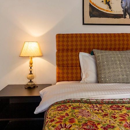 Neelam Bed & Breakfast 加尔各答 外观 照片