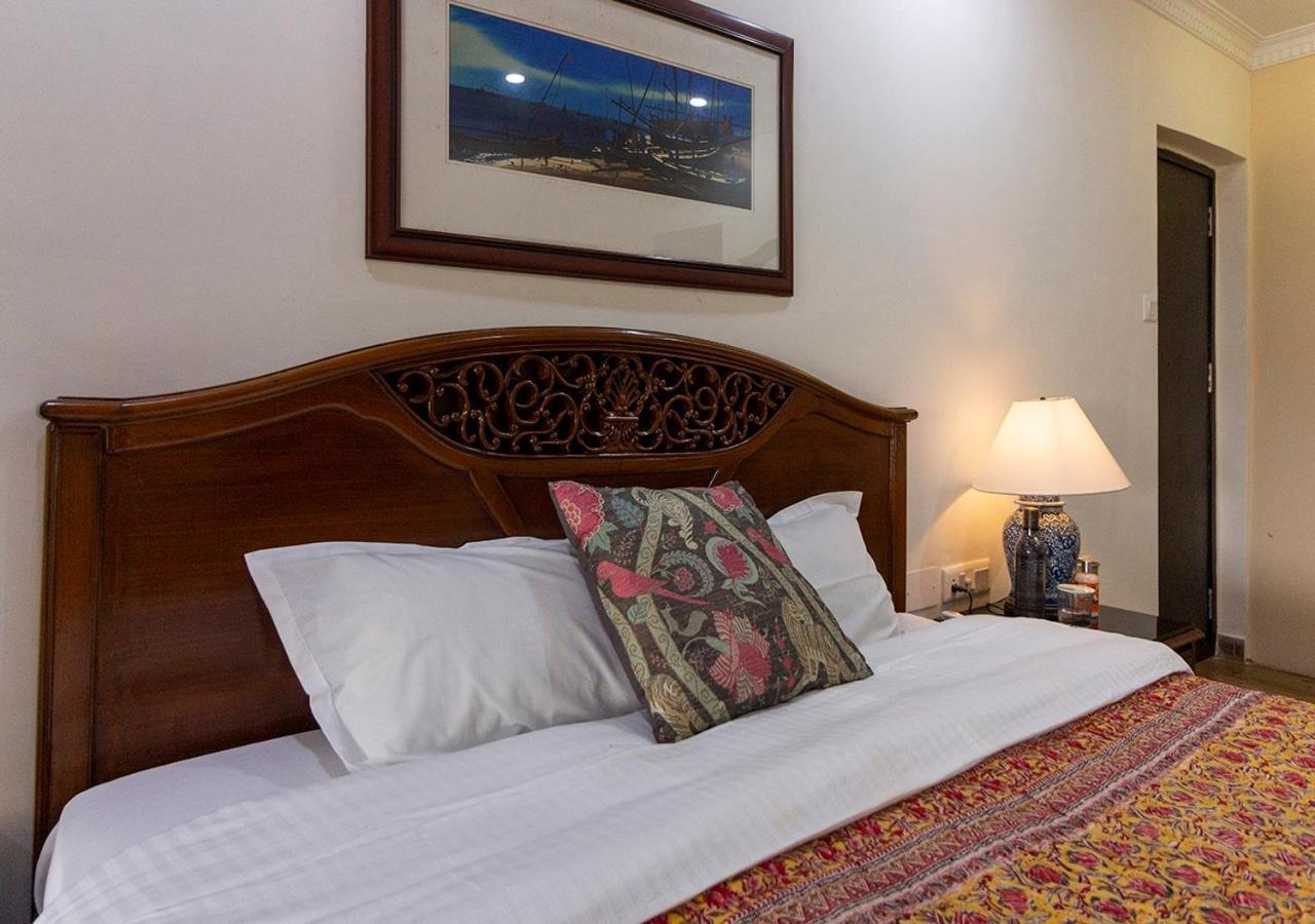 Neelam Bed & Breakfast 加尔各答 外观 照片